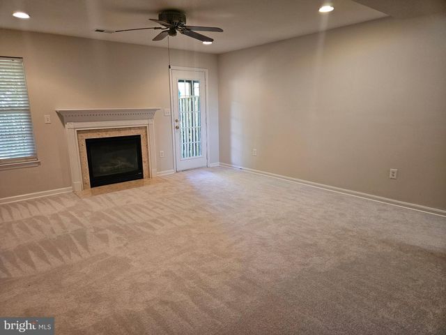 18562 SIERRA SPRINGS SQ, Leesburg, VA 20176