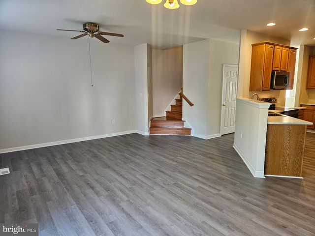 18562 SIERRA SPRINGS SQ, Leesburg, VA 20176