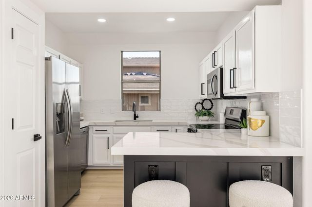 20100 N 78TH Place 2130, Scottsdale, AZ 85255