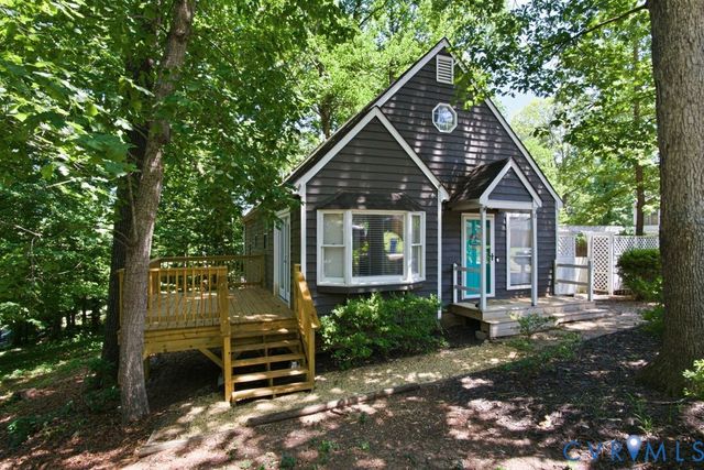 13 Redbridge Ter, North Chesterfield, VA 23236