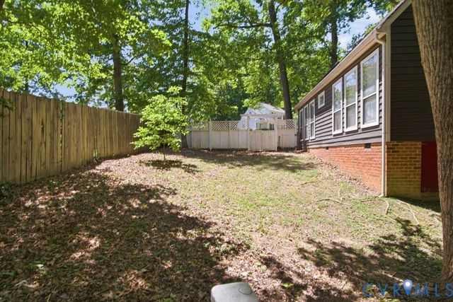 13 Redbridge Ter, North Chesterfield, VA 23236