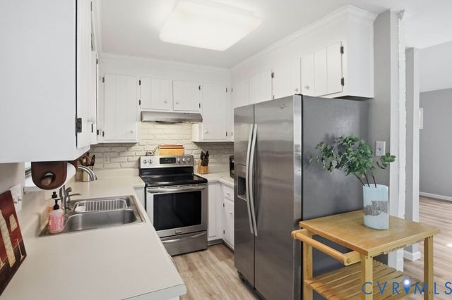 13 Redbridge Ter, North Chesterfield, VA 23236