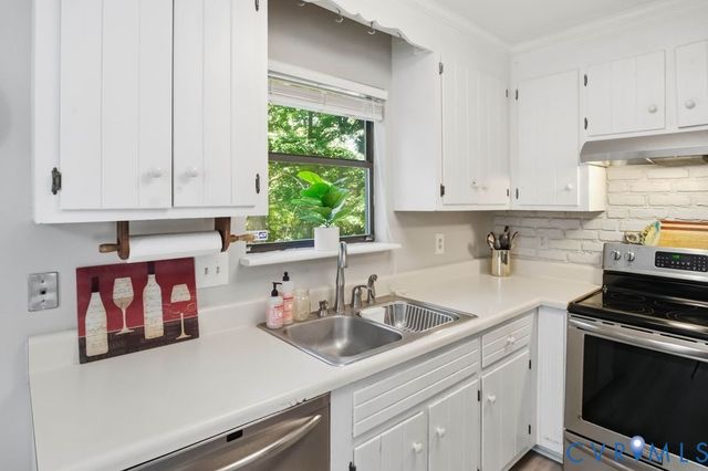 13 Redbridge Ter, North Chesterfield, VA 23236