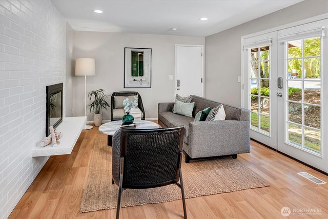 14004 SE 20th Street, Bellevue, WA 98007