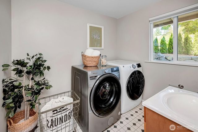 14004 SE 20th Street, Bellevue, WA 98007