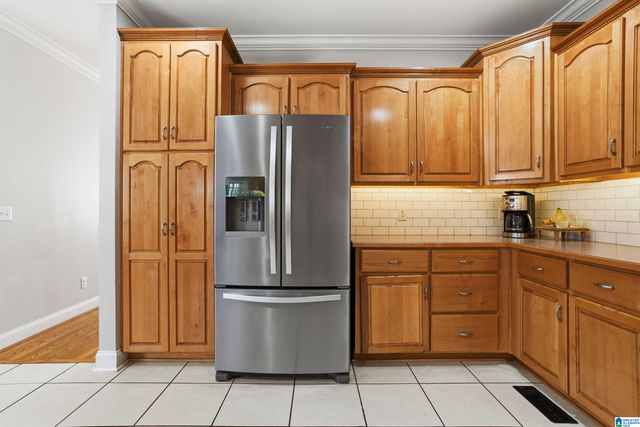 1617 POPLAR LANE, Gardendale, AL 35071