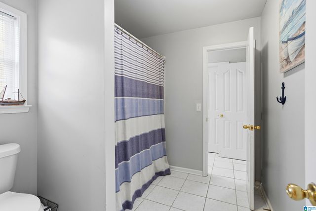 1617 POPLAR LANE, Gardendale, AL 35071