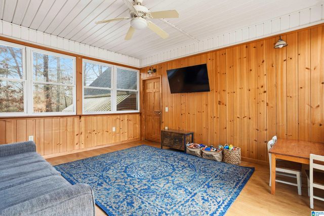 1617 POPLAR LANE, Gardendale, AL 35071