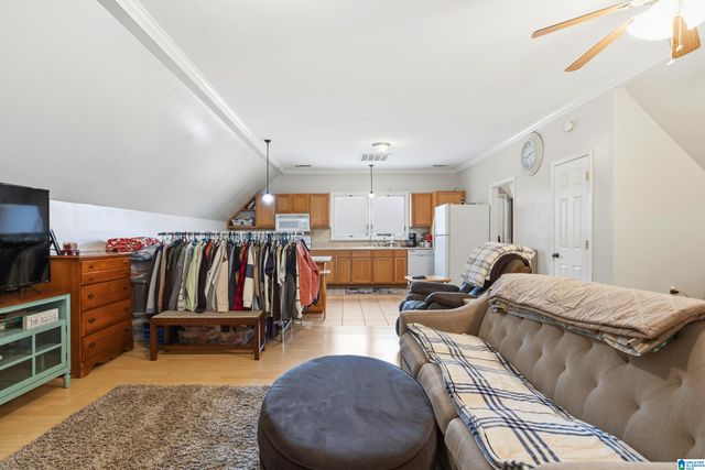 1617 POPLAR LANE, Gardendale, AL 35071