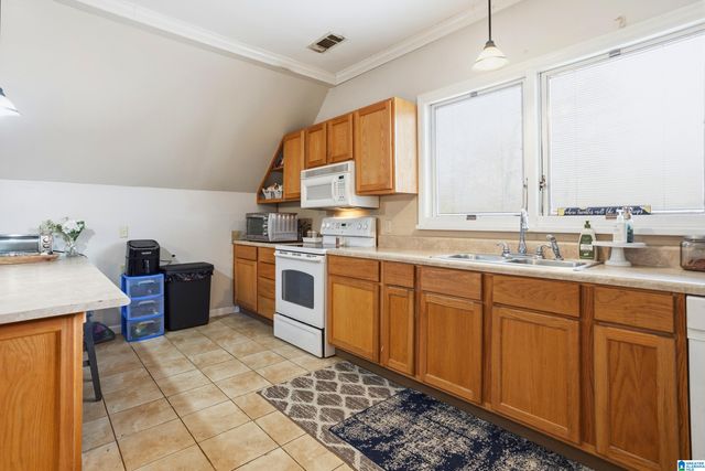 1617 POPLAR LANE, Gardendale, AL 35071