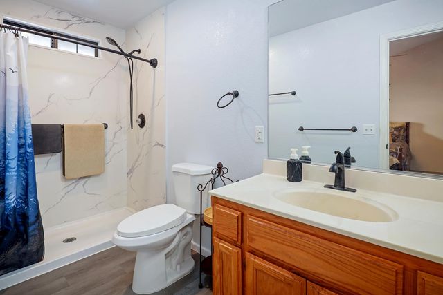 2 Katelyn Ct, Valley Springs, CA 95252