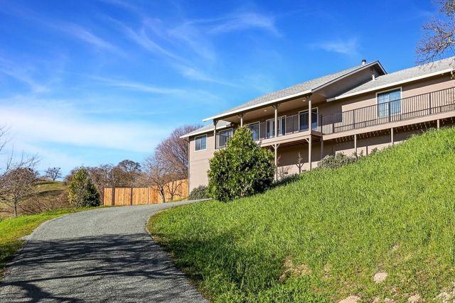 2 Katelyn Ct, Valley Springs, CA 95252