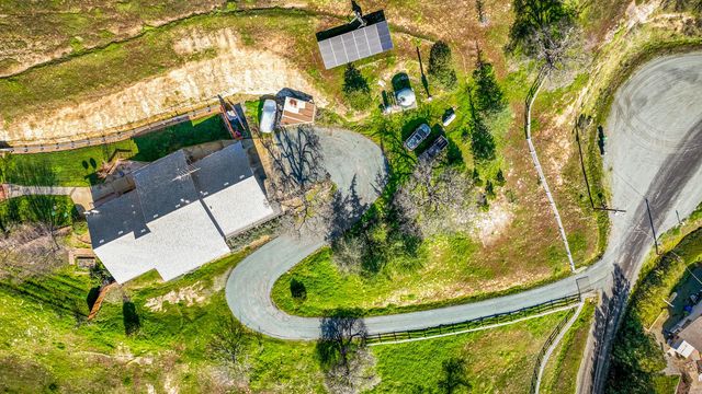 2 Katelyn Ct, Valley Springs, CA 95252