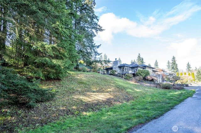 9806 Sari Lane, Gig Harbor, WA 98332