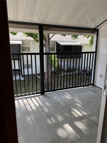 3819 N OAK DRIVE I42, Tampa, FL 33611