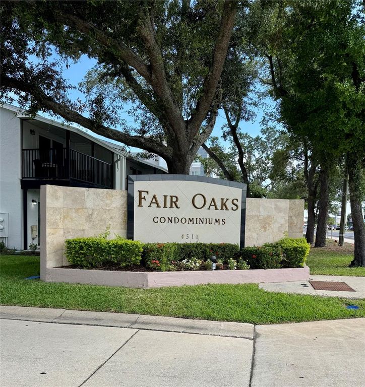3819 N OAK DRIVE I42, Tampa, FL 33611