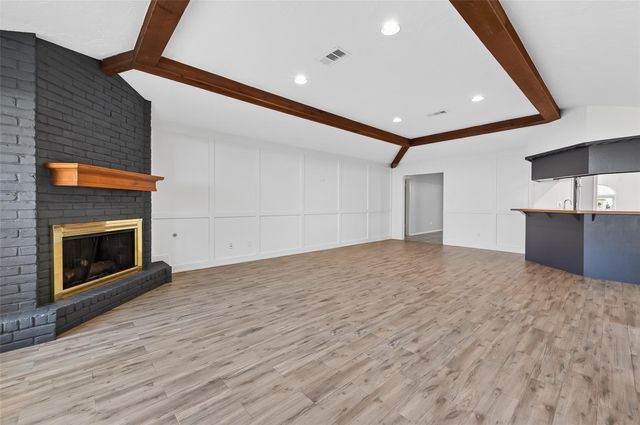 925 Manchester Drive, Conroe, TX 77304