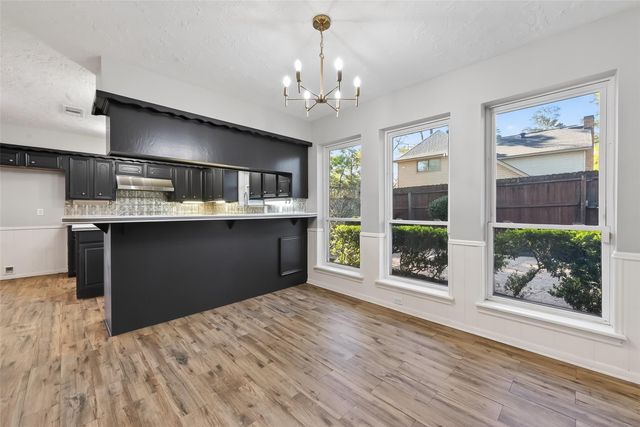 925 Manchester Drive, Conroe, TX 77304