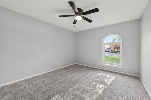 925 Manchester Drive, Conroe, TX 77304