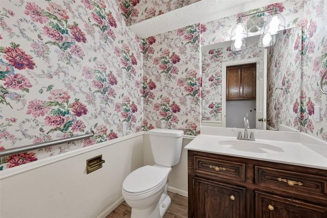 925 Manchester Drive, Conroe, TX 77304