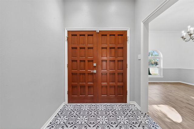 925 Manchester Drive, Conroe, TX 77304