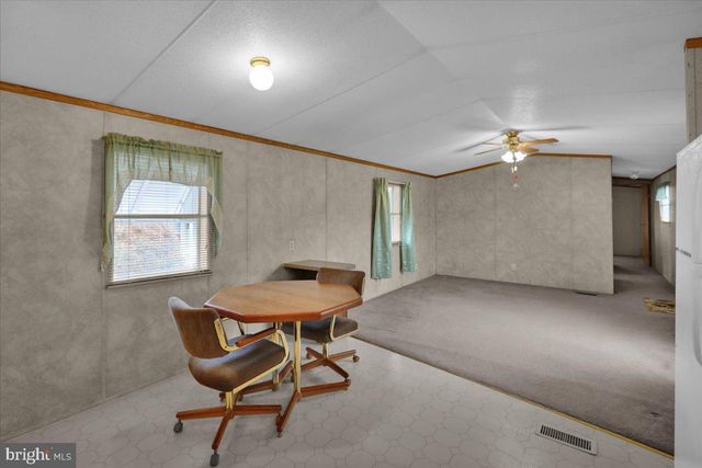 410 ALLENBROOK LN, Reading, PA 19606