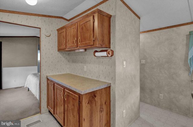 410 ALLENBROOK LN, Reading, PA 19606