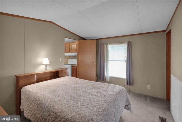 410 ALLENBROOK LN, Reading, PA 19606