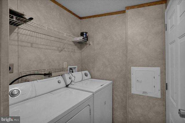 410 ALLENBROOK LN, Reading, PA 19606