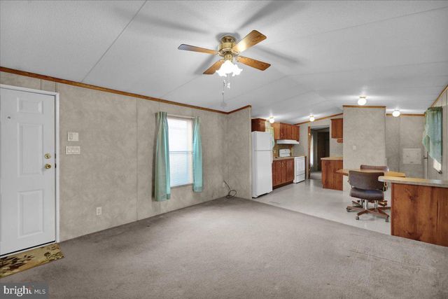 410 ALLENBROOK LN, Reading, PA 19606