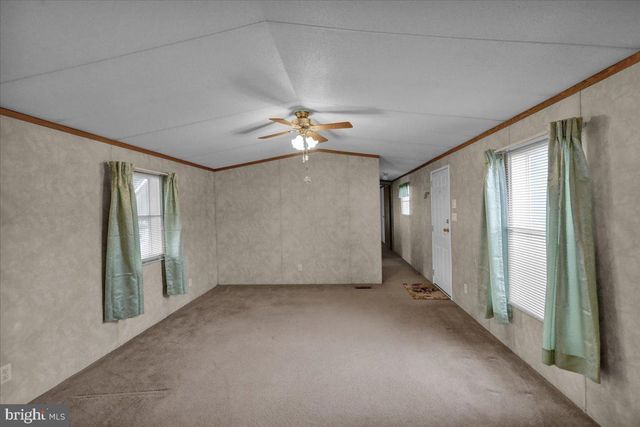 410 ALLENBROOK LN, Reading, PA 19606