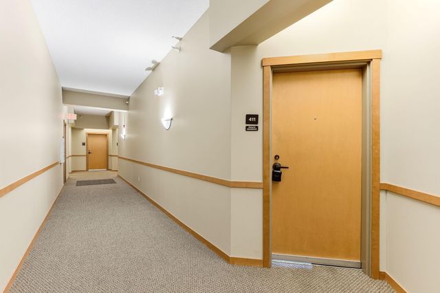 1070 Grandview Court NE 411, Columbia Heights, MN 55421