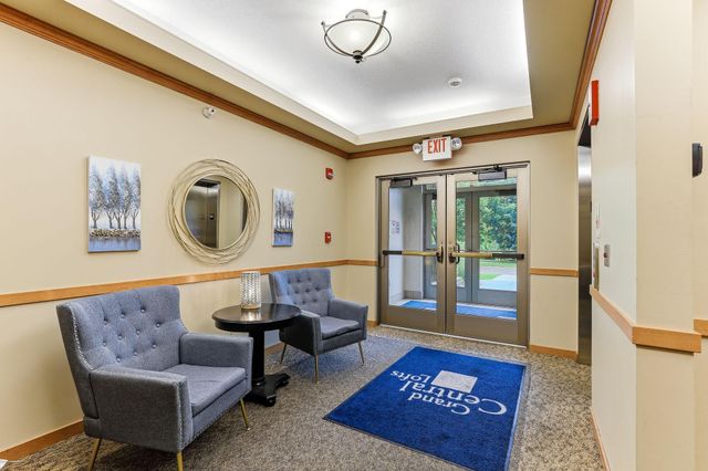 1070 Grandview Court NE 411, Columbia Heights, MN 55421