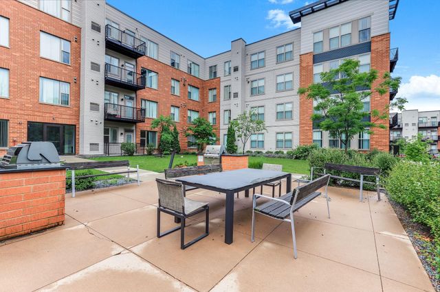 1070 Grandview Court NE 411, Columbia Heights, MN 55421