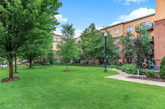 1070 Grandview Court NE 411, Columbia Heights, MN 55421