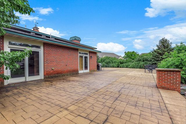 1070 Grandview Court NE 411, Columbia Heights, MN 55421