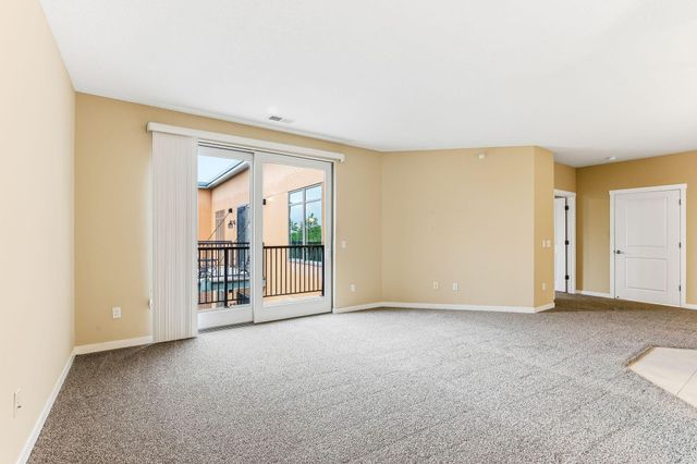 1070 Grandview Court NE 411, Columbia Heights, MN 55421