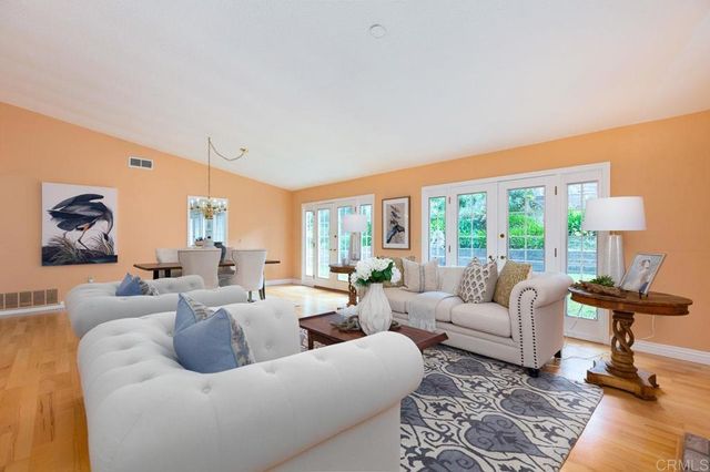 3005 Cadencia Street, Carlsbad, CA 92009