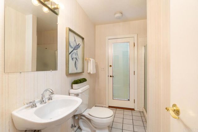 3005 Cadencia Street, Carlsbad, CA 92009