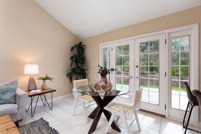 3005 Cadencia Street, Carlsbad, CA 92009