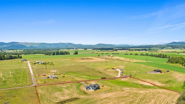 34012 N Fawn Ln, Deer Park, WA 99006