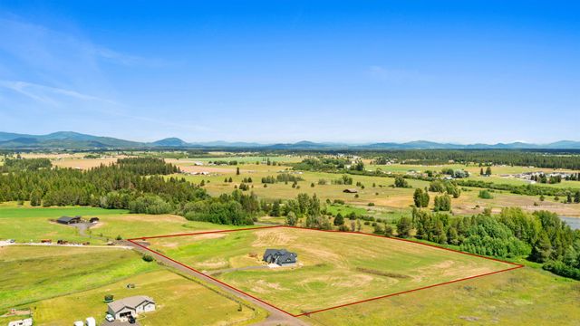 34012 N Fawn Ln, Deer Park, WA 99006