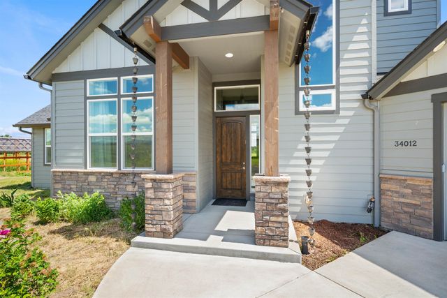 34012 N Fawn Ln, Deer Park, WA 99006
