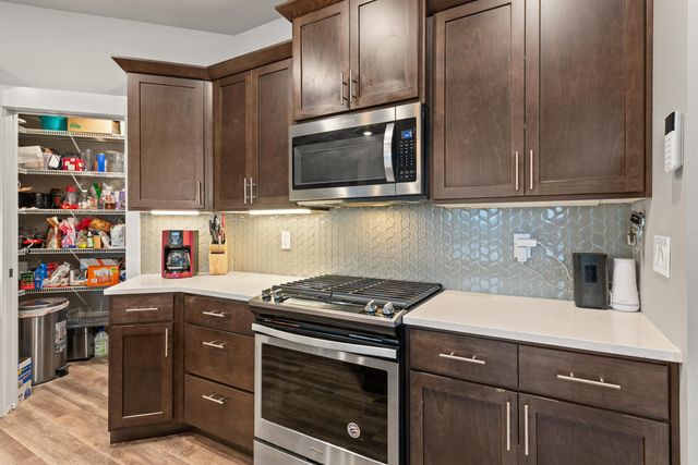 34012 N Fawn Ln, Deer Park, WA 99006