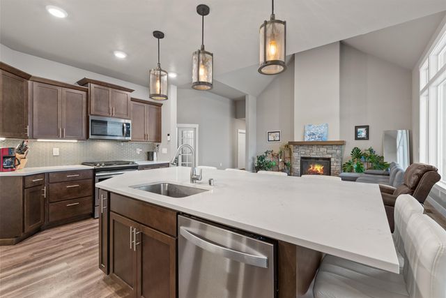 34012 N Fawn Ln, Deer Park, WA 99006