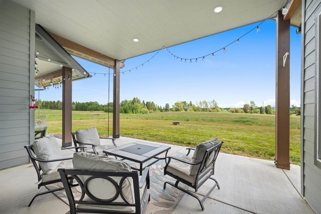 34012 N Fawn Ln, Deer Park, WA 99006