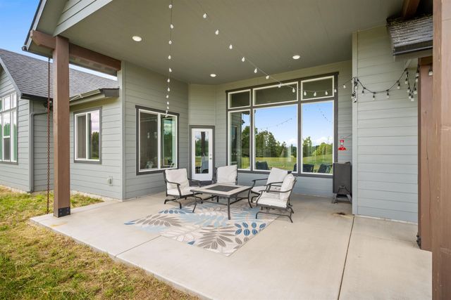 34012 N Fawn Ln, Deer Park, WA 99006