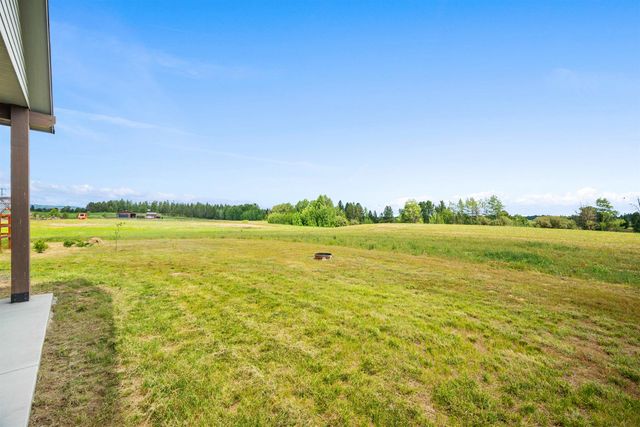 34012 N Fawn Ln, Deer Park, WA 99006
