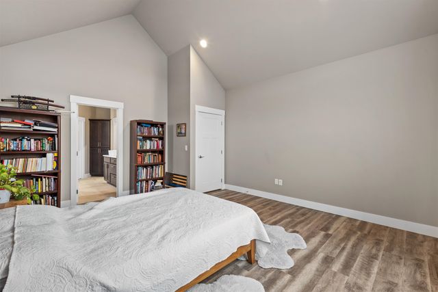 34012 N Fawn Ln, Deer Park, WA 99006