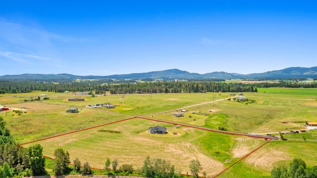 34012 N Fawn Ln, Deer Park, WA 99006